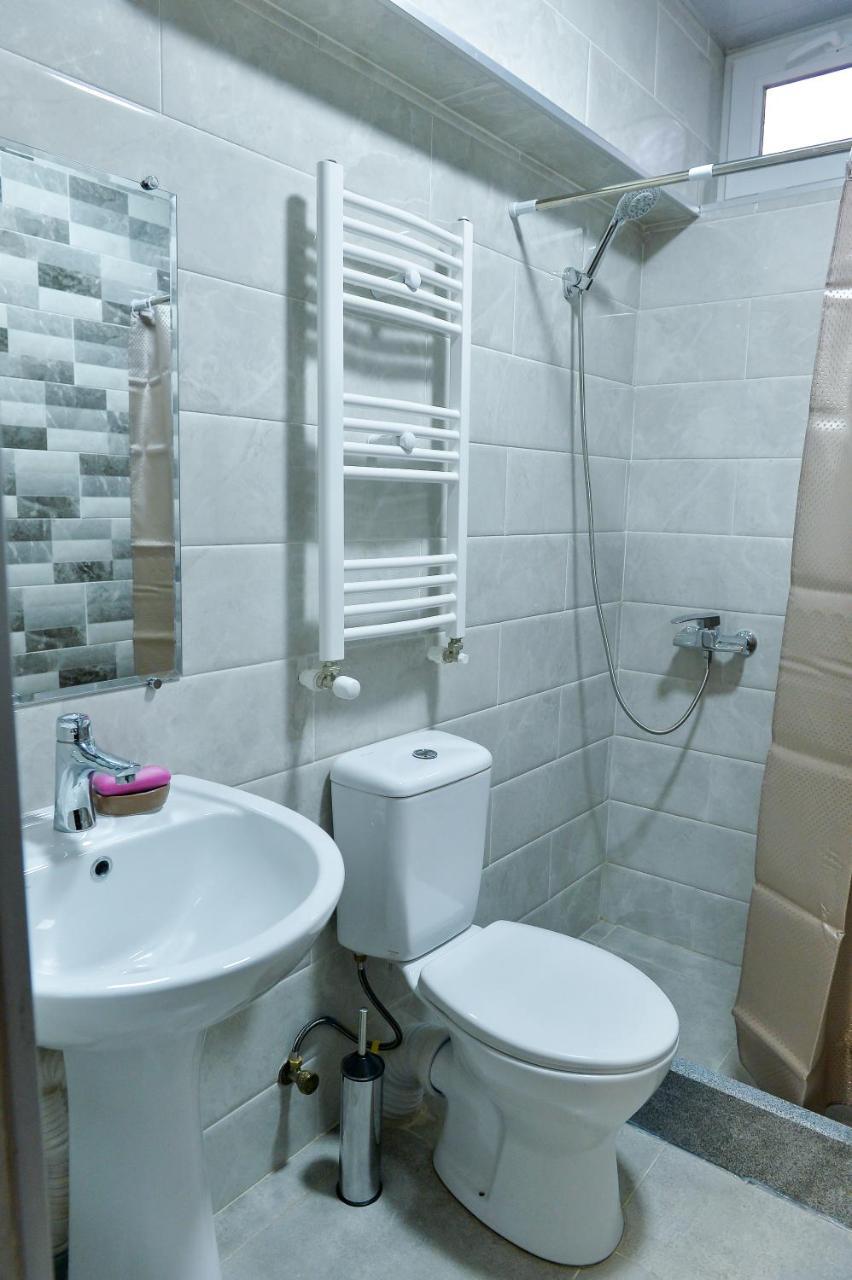Hostel Look Kutaisi Ngoại thất bức ảnh