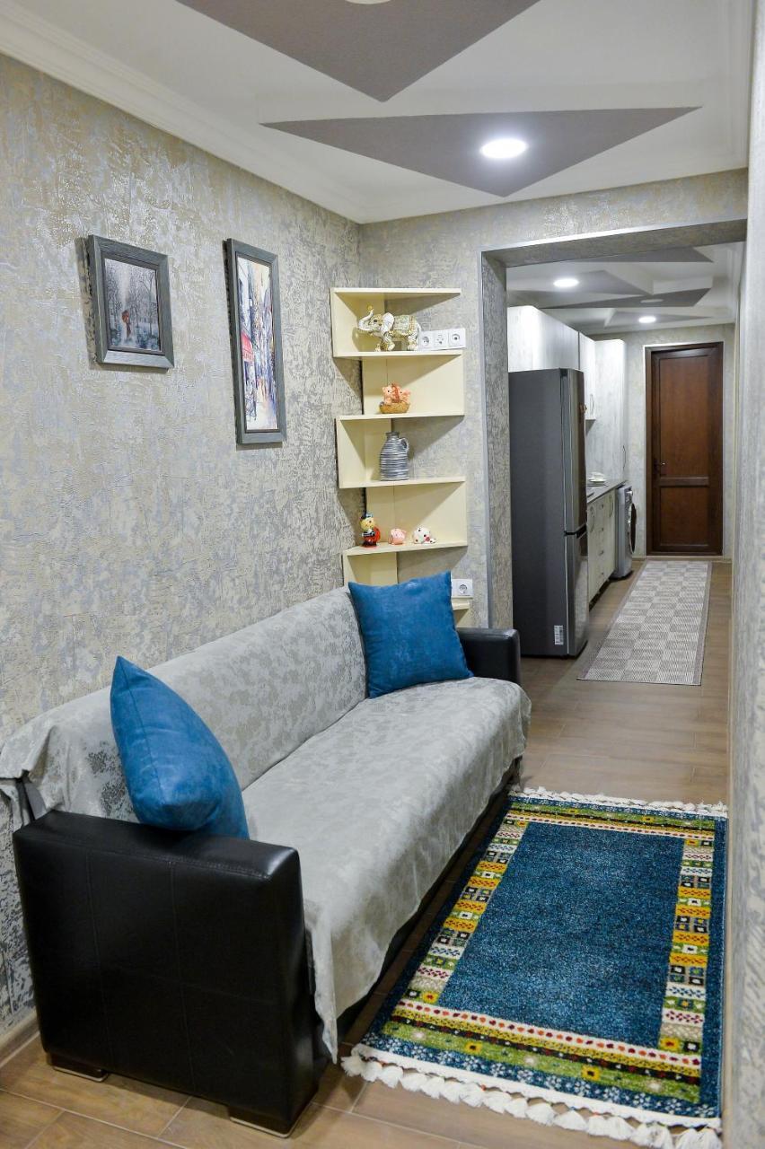 Hostel Look Kutaisi Ngoại thất bức ảnh