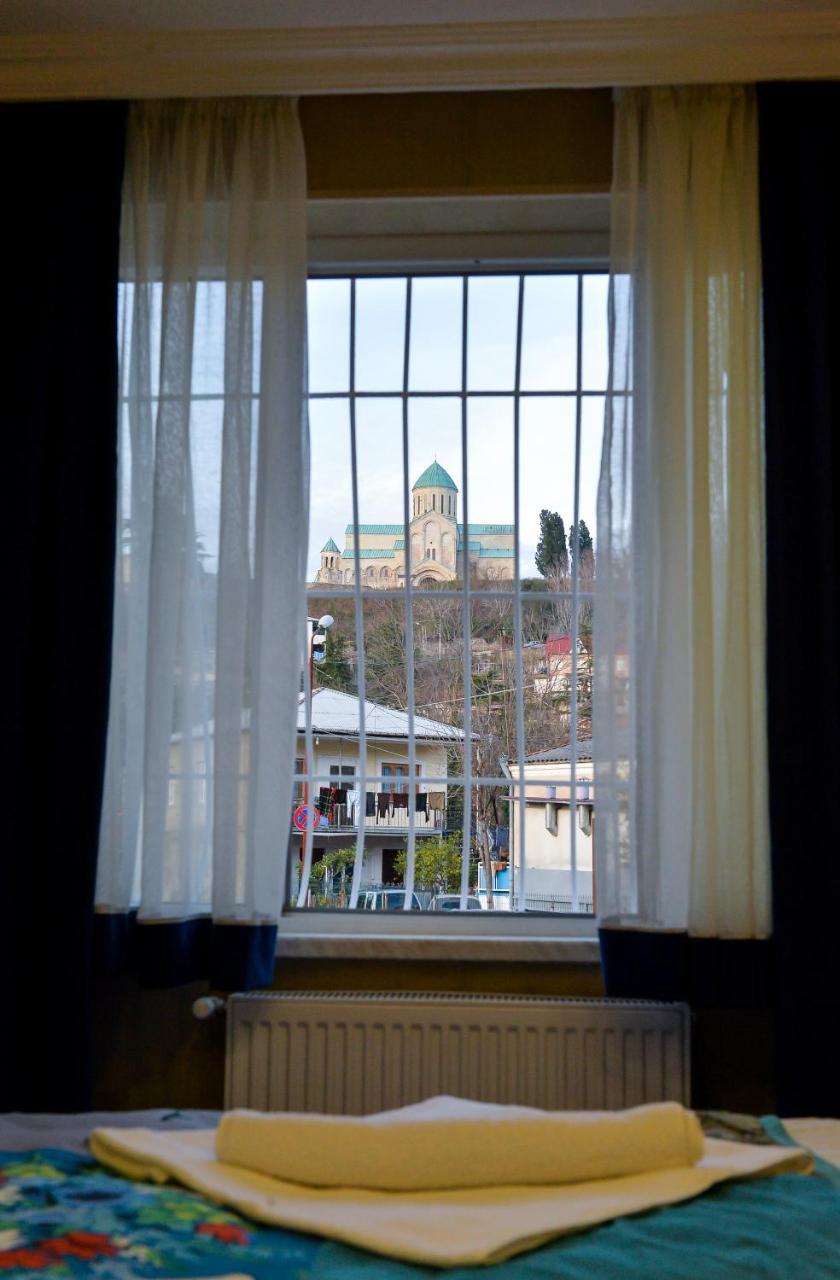 Hostel Look Kutaisi Ngoại thất bức ảnh