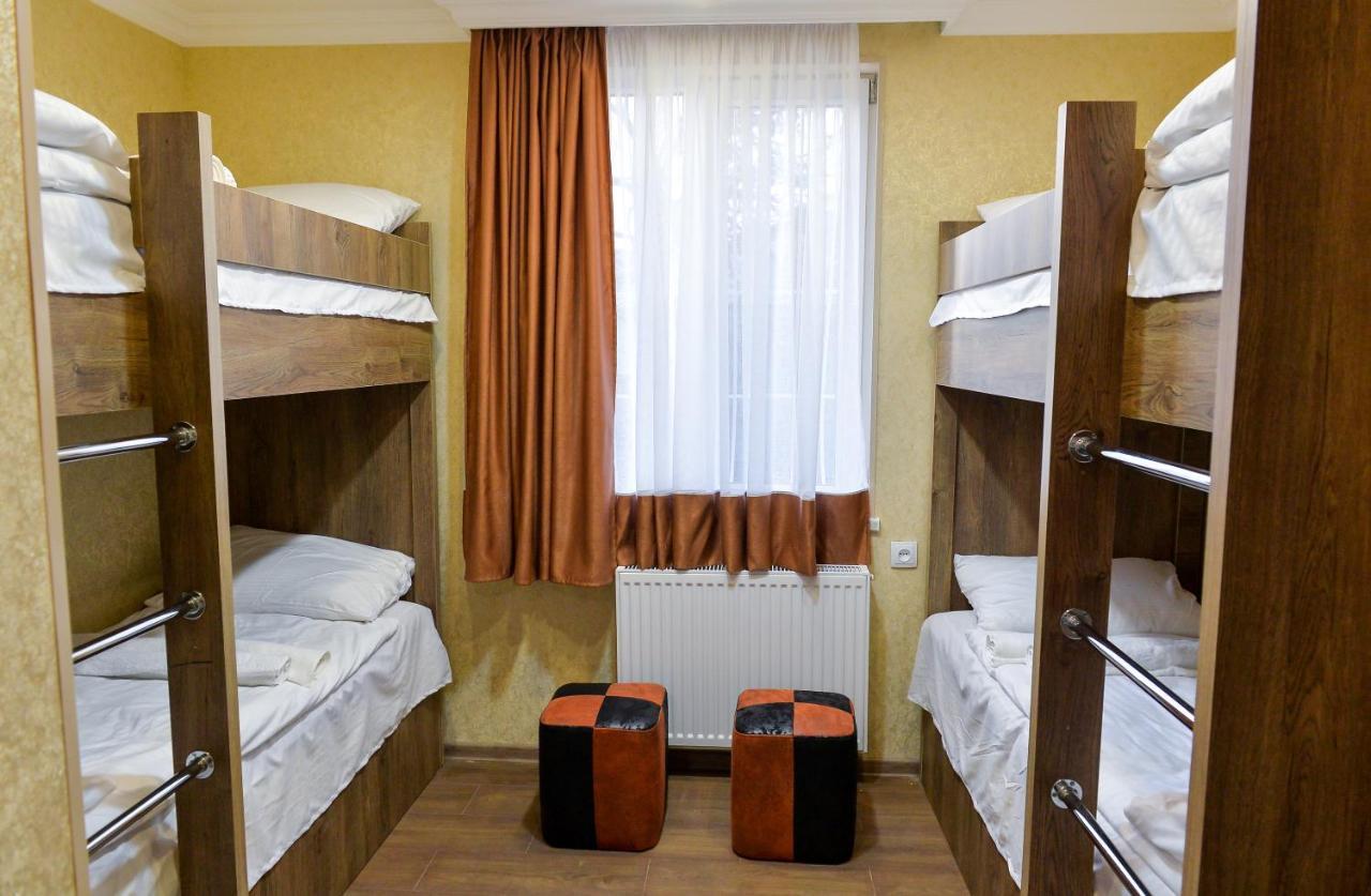 Hostel Look Kutaisi Ngoại thất bức ảnh