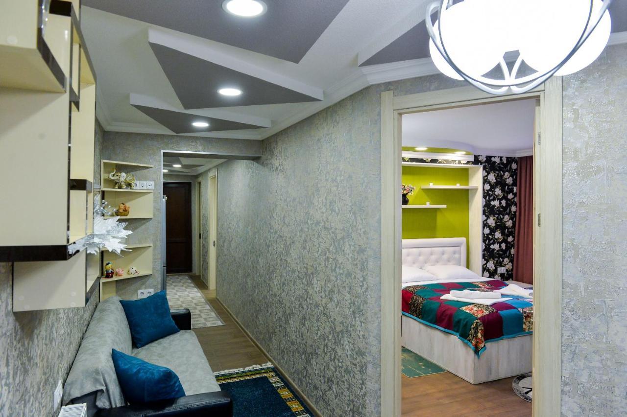 Hostel Look Kutaisi Ngoại thất bức ảnh